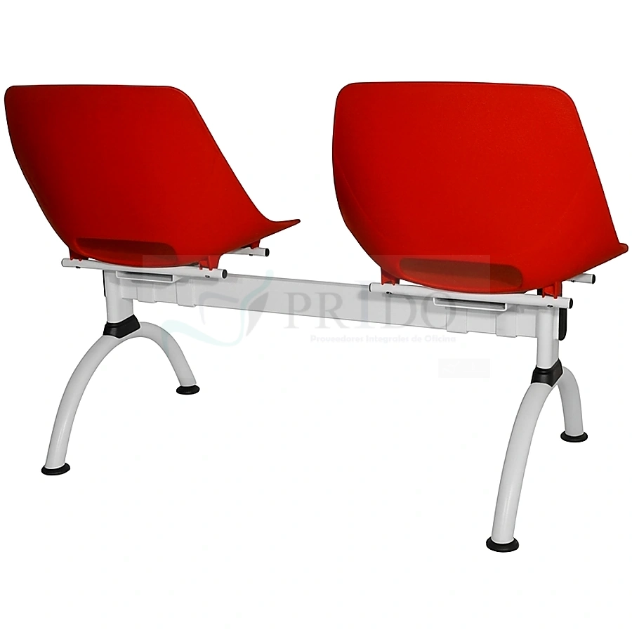Banqueta de espera roja vista trasera que muestra el soporte metálico horizontal y respaldo curvo.