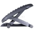 Apoya pies plástico resistente con diseño ergonómico y base estable para trabajo de oficina.