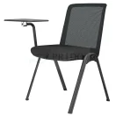 Silla Delta de capacitación con tablero lateral y asiento tapizado.
