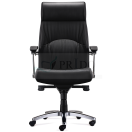 Silla gerencial Noa ejecutiva de respaldo alto tapizada en cuero sintético negro, con apoyabrazos acolchados y base cromada con ruedas para oficina.