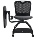 Silla de aula con mesa lateral ajustable y ruedas.