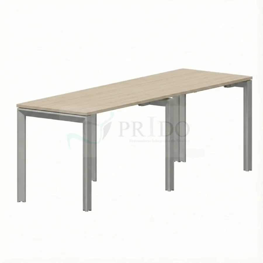 Mesa de reunión Hestia con cubierta tono acacia arena y estructura metálica gris, foto de estudio en fondo blanco.