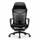 Vista frontal de silla ejecutiva Opus negra con respaldo de malla transpirable, soporte lumbar curvo, apoyacabeza y reposabrazos para oficina.
