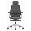 Silla ejecutiva Budi gris con cabecero, malla y asiento gris, vista frontal - Prido