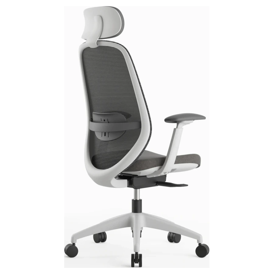 Silla ejecutiva Budi gris con cabecero, vista posterior tres cuartos - Prido
