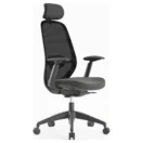 Silla ejecutiva Budi negra con cabecero y brazos 4D, vista tres cuartos - Prido