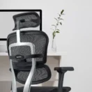 Detalle del cabecero regulable en Silla Ergohuman Elite
