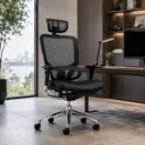 Silla gerencial Dubai HL en malla negra en oficina ejecutiva