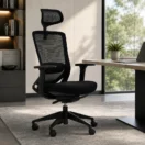 Silla ejecutiva Tilo con cabecero en malla negra en oficina moderna - Prido