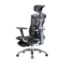 Silla ergonómica Karatza de malla, vista posterior tres cuartos