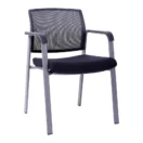 Silla de visita Mirror gris con respaldo de malla y estructura gris plata, vista tres cuartos - Prido