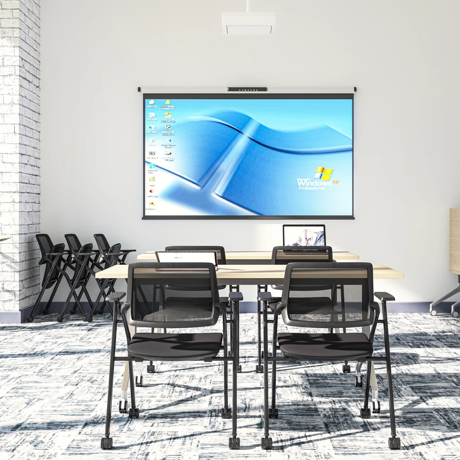 Sillas universitarias U2 en sala de capacitación con mesa y proyector - Prido