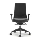 Silla Ergonomica Ness negra sin cabecero, vista frontal