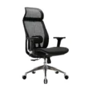 Silla ergonómica Arkadia de malla con cabecero y base de aluminio, vista frontal 3/4