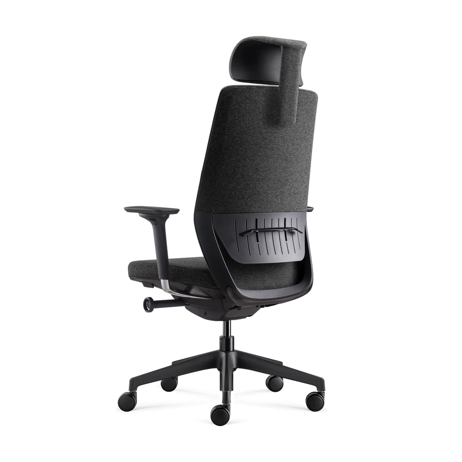 Silla Saga en perspectiva trasera, con soporte lumbar ajustable en altura